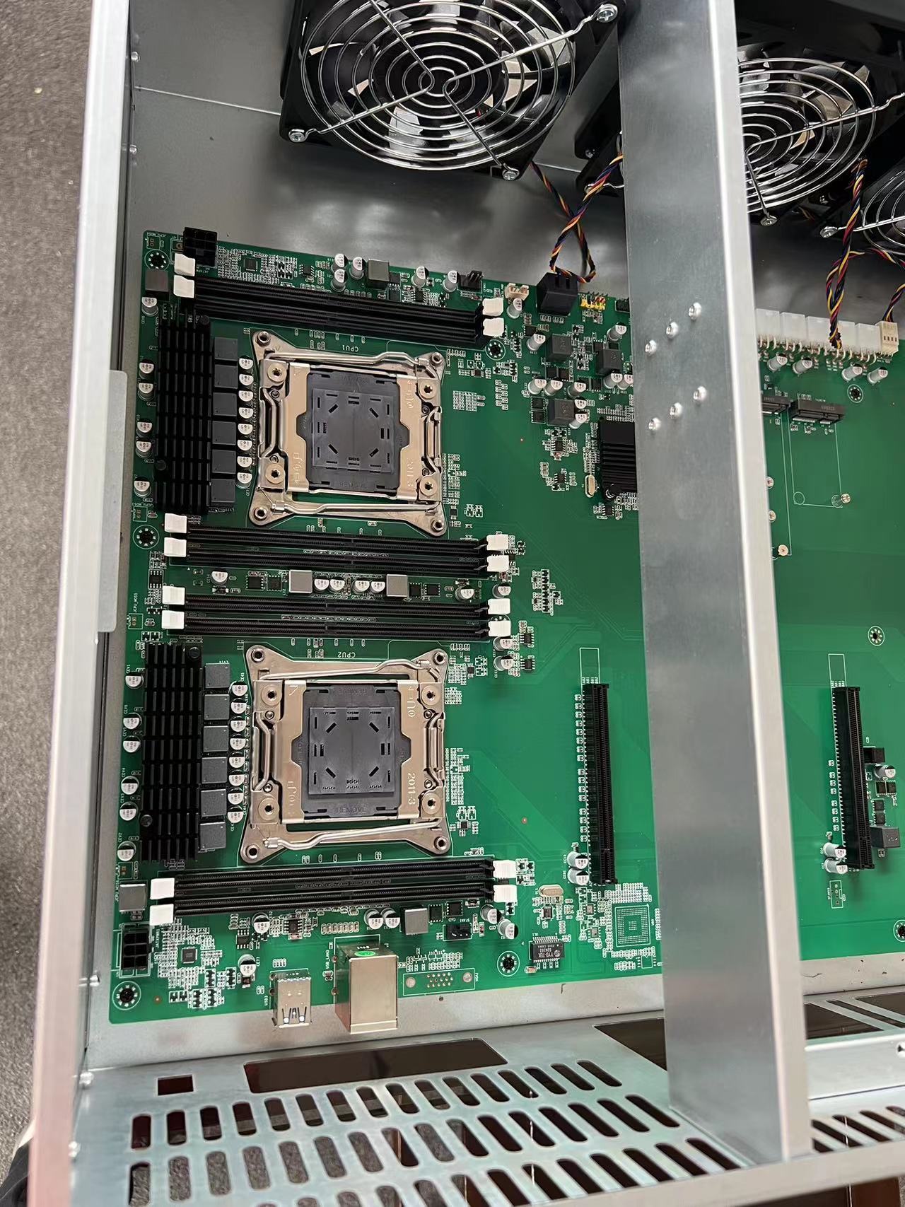 Высококачественный серверный к – обзор и цена E5 2699 V4